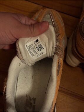 New Balance 9060 like new